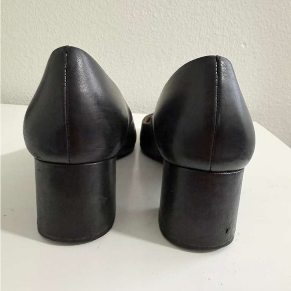 Tory Burch Black Flats with Gold Emblem - Picture 3 of 6